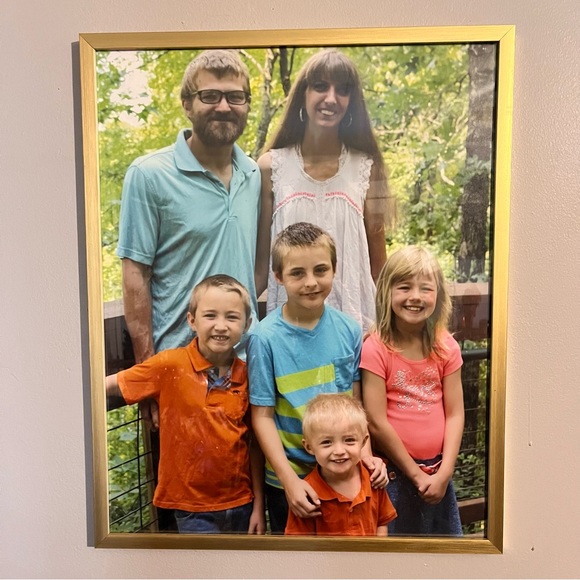 Meet your Posher, Ariel - Picture 4 of 5